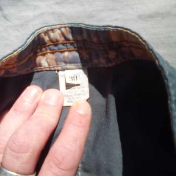 Tavarua surfing shorts - Picture 5 of 5